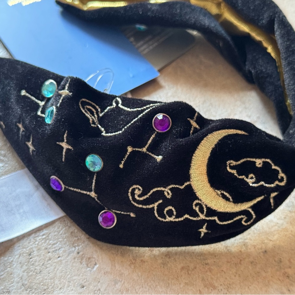NWT: Disney Princess Jasmine & Aladdin, Embroidered Bejeweled Velvet Headband